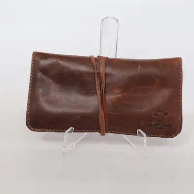 Portefeuille (Marron) de Gusti Leder