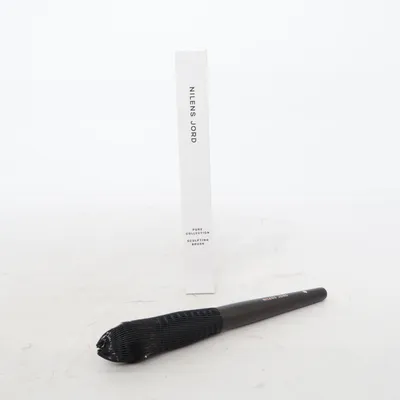 Makeup brush (Sculpting Brush) from Nilens Jord