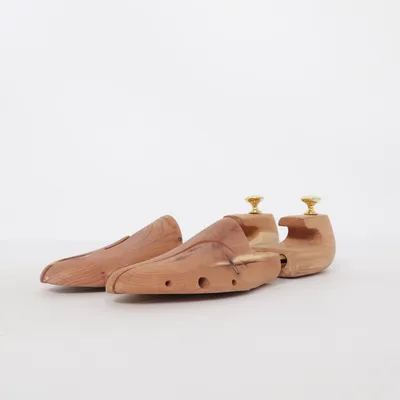 Shoe tree (Brown)