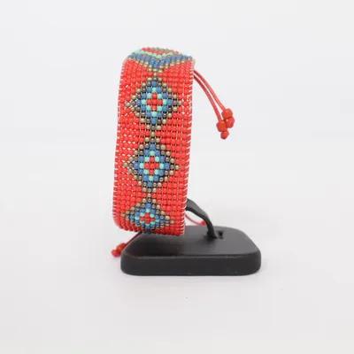 Armband (Röd, Blå, Turkos) Okänd metall