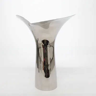 Vas (Silverfärgad) från Georg Jensen