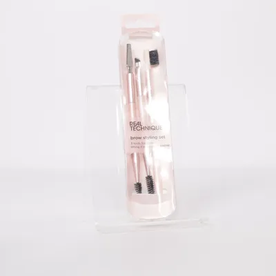 Makeup brush (Pink) from Real Techniques