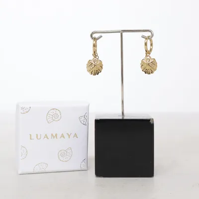 Örhängen (Guldfärgad) från Luamaya Okänd metall