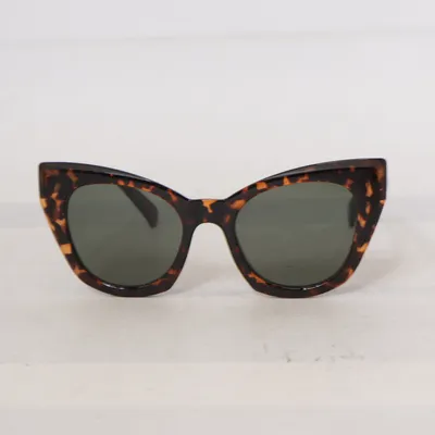 Zonnebril (5439197) van New Look