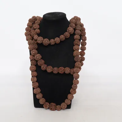Halsband (Brun) Okänd metall