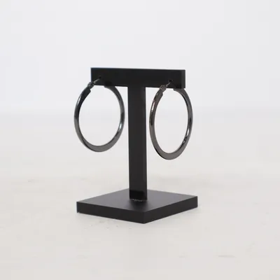 Örhängen (Svart) från Pilgrim Okänd metall