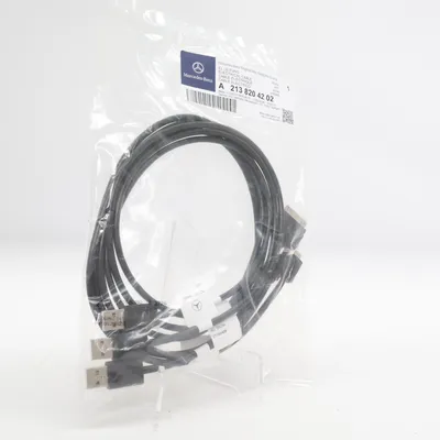 Câble USB de Mercedes-Benz