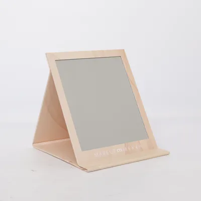 Sminkspegel (Beige) från Makeup Mekka