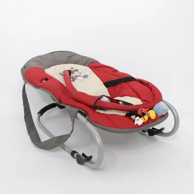 Babysitter (Röd, Grå, Beige) från Disney