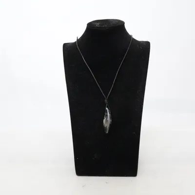 Halsband (Svart) från Swarovski Okänd metall