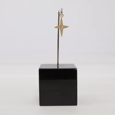Hanger (Goud) Onbekend materiaal