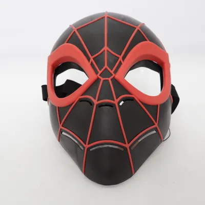 Masquerade mask (Red, Black) from Hasbro