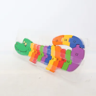 Activity toy (Green, Multicolored) from Delta-Sport
