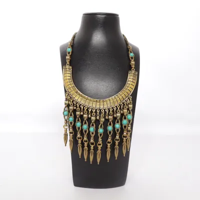 Halsband (Grön, Guldfärgad) från Miss Tunica Okänd metall