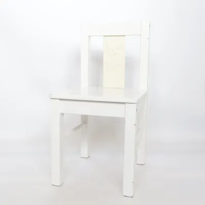 Chair (White)