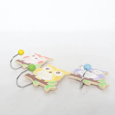 Clothes hanger (Multicolored)