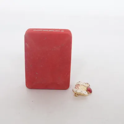 Pendant (Gold, White, Red) from Guldfynd Unknown metal