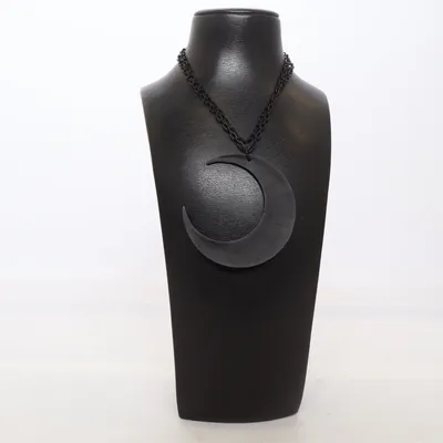 Halsband (Svart) från Restyle Okänd metall