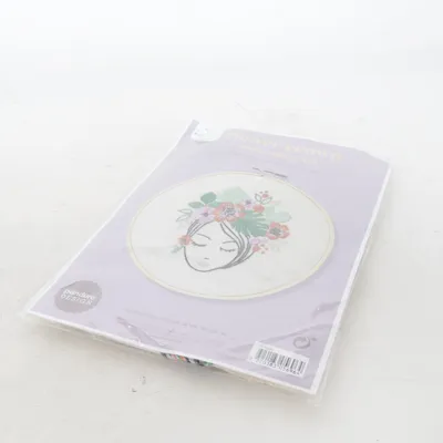 Embroidery patterns (Beige, Multicolored) from Panduro Design