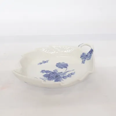 Serveerschaal (Leaf Dish) van Royal Copenhagen
