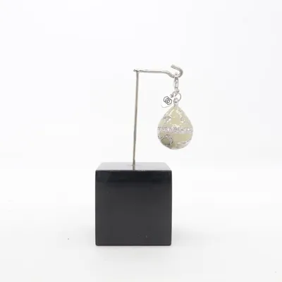Charm (Beige, Sølv) fra Ko-Ko-No Ukendt metal