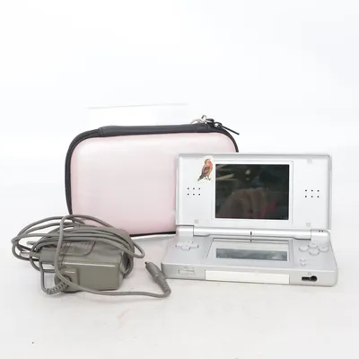 Spelkonsol (Silverfärgad)