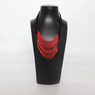 Halsband (Röd, Svart) Okänd metall