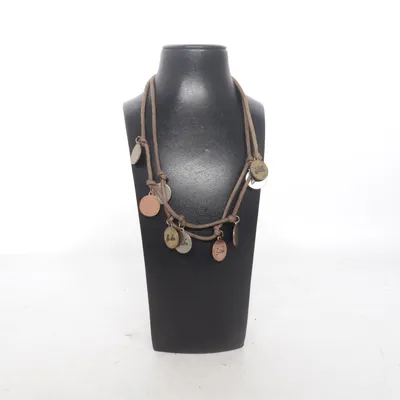 Halsband (Brun, Guldfärgad, Silverfärgad) från Lo-ika Okänd metall