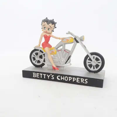 Inredningsdetalj (Betty's Choppers) från Betty Boop