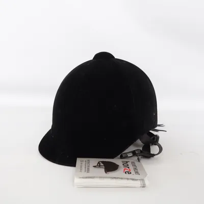 Hjälm (Svart) från Horze