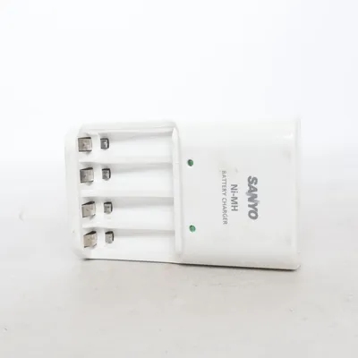 Batteriladdare (NC-MQN04E) från Sanyo