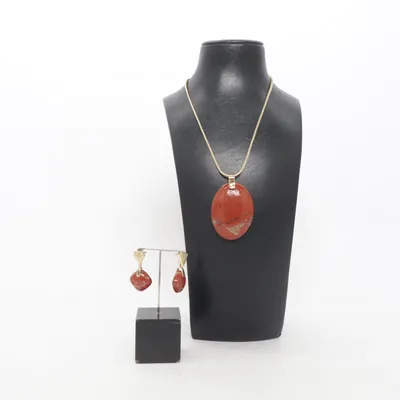 Sieradenset (Rood, Goud) Onbekend materiaal