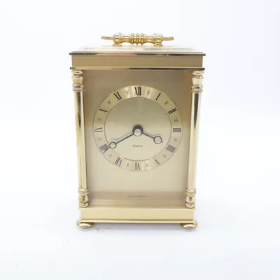 Tafelklok (Goud) van Quartz  