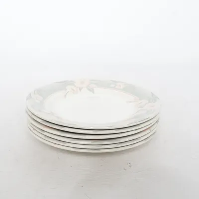 Small plate (White, Multicolored) from Churchill