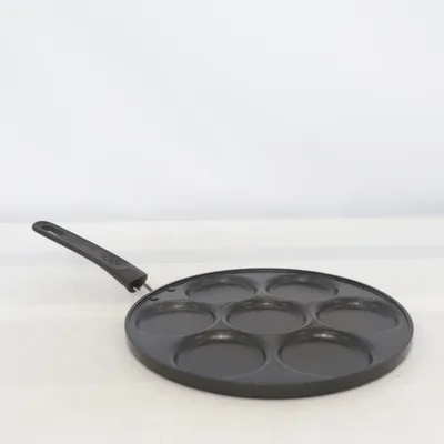 Plättjärn (Svart) från Duka