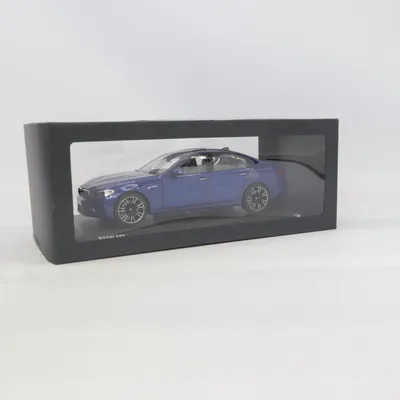 Modellbil (BMW M5) från BMW