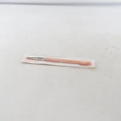 Pinceau de maquillage (Orange) de Essence