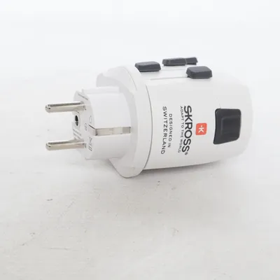 Adapter from Skross