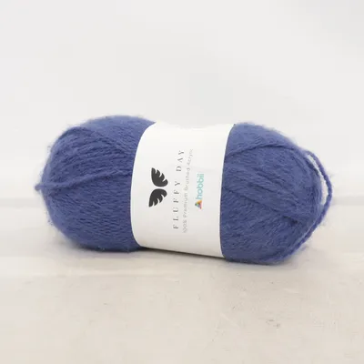 Garn (Fluffy Day) från Hobbii