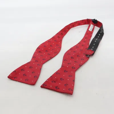 Fluga (Röd, Blå, Vit) från John Henric Silke