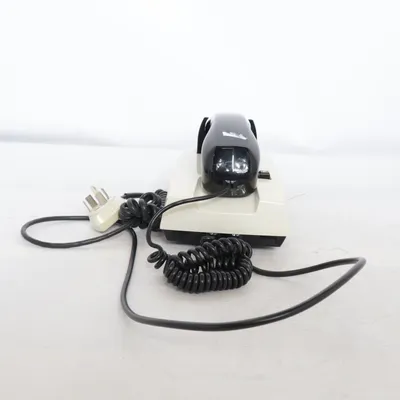 Telefon (Svart, Beige) från Teli