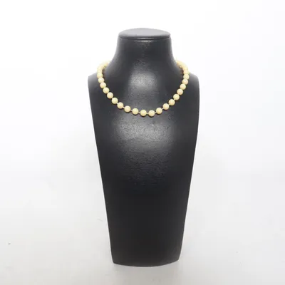 Halsband (Beige) Okänd metall