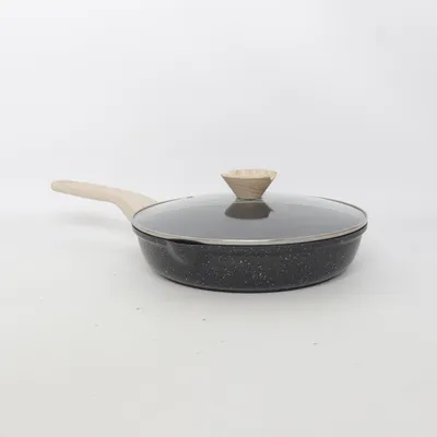 Frying pan (Black, Beige) from Kristen