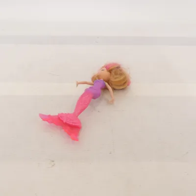 Docka (Rosa, Lila) från Mattel