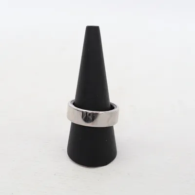 Ring (Silverfärgad) Okänd metall