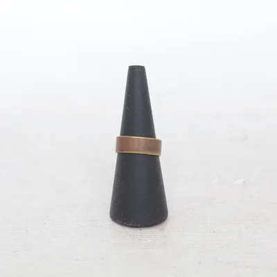 Ring (Guldfärgad) Okänd metall