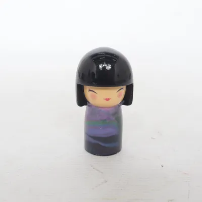 Kokeshi (Sort, Lilla, Flerfarvet) fra Skincity
