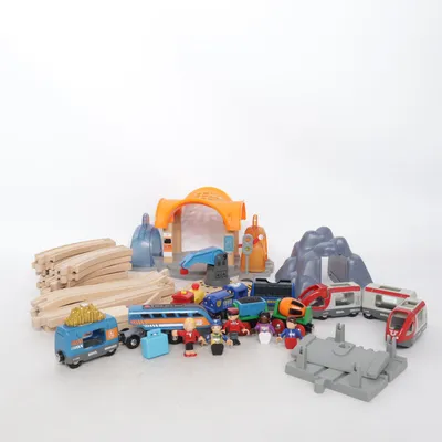 Tågbana (Flerfärgad) från Brio