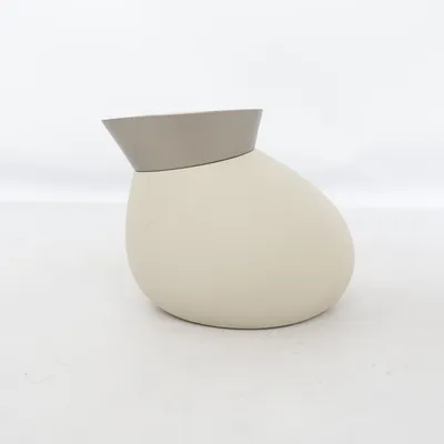Vas (Beige) från Georg Jensen