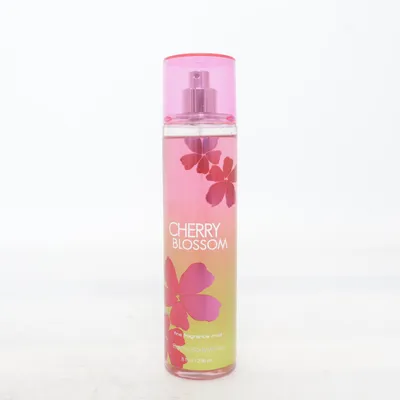 Brume corporelle (Cherry Blossom) de Bath & Body Works